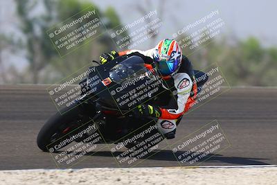 media/Sep-20-2025-TrackDaz (Sat) [[27f0cde673]]/A Group/11am (Turn 2)/